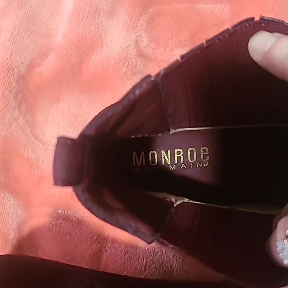 Monroe and Main Purple Ankle Boots - Picture 4 of 7